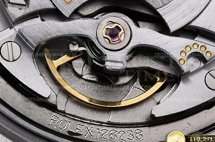 0411 ModernLook RDD0224B – DayDate 36mm 747